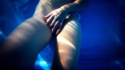 Fotografika Image Missy Jubilee Crescent Head The Future Sex Love Art Projekt Image Ref 10223 1