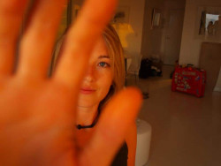 Fotografika Image Missy Jubilee Crescent Head The Future Sex Love Art Projekt Image Ref 10788