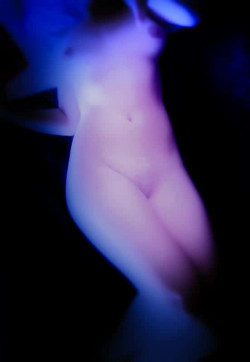 Fotografika Image Missy Jubilee Crescent Head The Future Sex Love Art Projekt Image Ref 11187