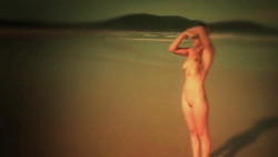 Fotografika Image Missy Jubilee Crescent Head The Future Sex Love Art Projekt Image Ref 11429