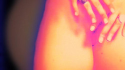 Fotografika Image Missy Jubilee Crescent Head The Future Sex Love Art Projekt Image Ref 12677